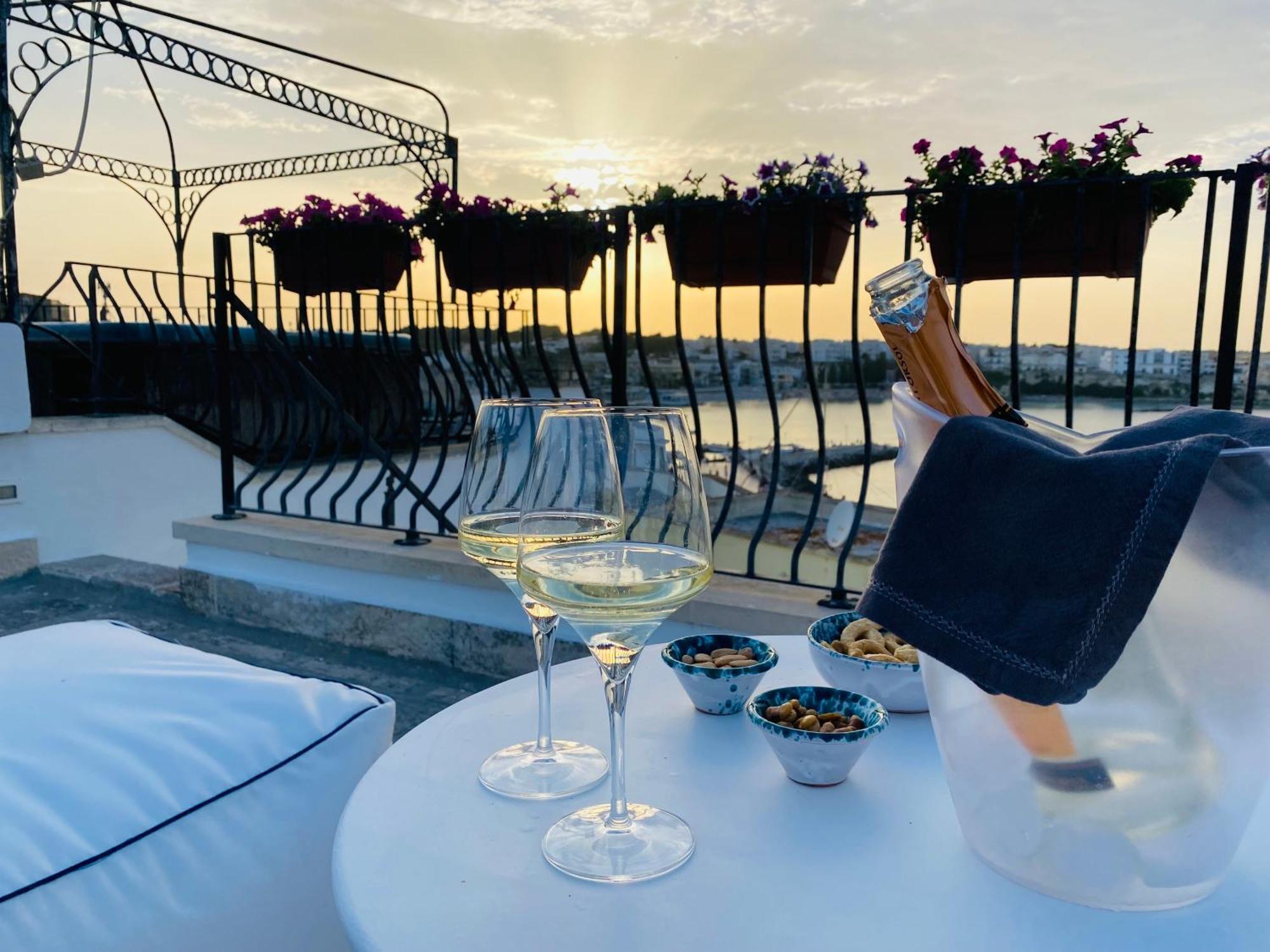 Dimora Del Sole Luxury And Charm Apartment Отранто Екстериор снимка